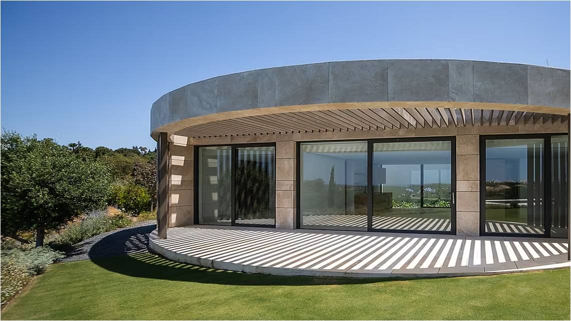 فروش ویلای مدرن ۸۰۰ متری در دنجترین لوکیشن نمکلان